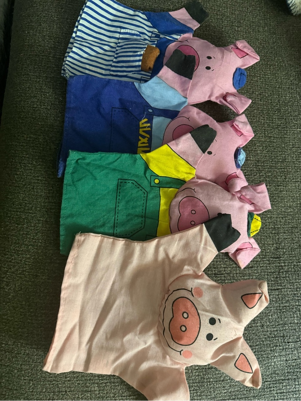 Hand puppets piglets lot of 4
